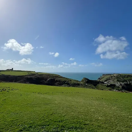 Lancelots Breathtaking Sea View With Cabrio Balcony Apartment Tintagel